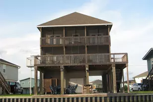 32 Trout Ln, Freeport, TX 77541 - Photo 1