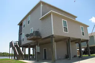 32 Trout Ln, Freeport, TX 77541 - Photo 4