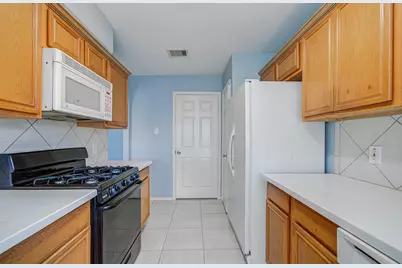 13915 Fort Nelson Drive, Houston, TX 77083 - Photo 18