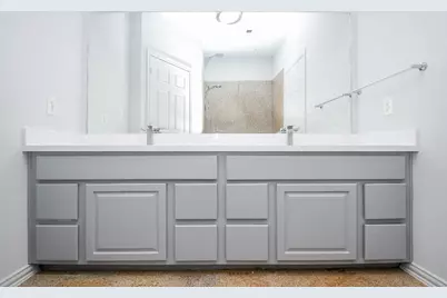 9400 Bellaire Boulevard #607, Houston, TX 77036 - Photo 20