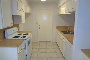 1616 Hazelwood St, Conroe, TX 77301 - Photo 4