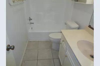 1616 Hazelwood Street #B, Conroe, TX 77301 - Photo 10