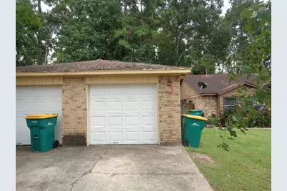 1616 Hazelwood Street #B, Conroe, TX 77301 - Photo 2