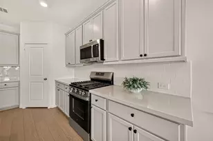 9622 Akashi Run Dr, Cypress, TX 77433 - Photo 2