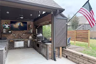 2038 Graystone Hills Dr, Conroe, TX 77304 - Photo 22