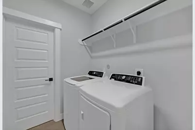 10972 Swang Link Drive, Houston, TX 77043 - Photo 28