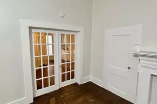 210 E Phillips St, Conroe, TX 77301 - Photo 12