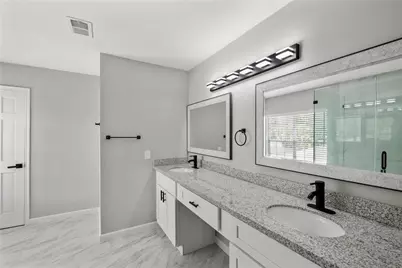 4523 Waterfall Way, Sugar Land, TX 77479 - Photo 10