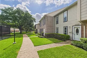 10380 Briar Forest Dr, Houston, TX 77042 - Photo 42