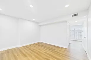 10380 Briar Forest Dr, Houston, TX 77042 - Photo 8