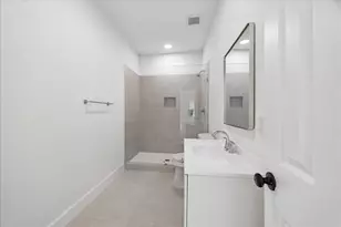 7702 Sealey St, Houston, TX 77088 - Photo 22