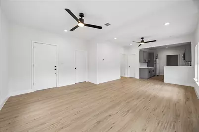7702 Sealey Street, Houston, TX 77088 - Photo 8