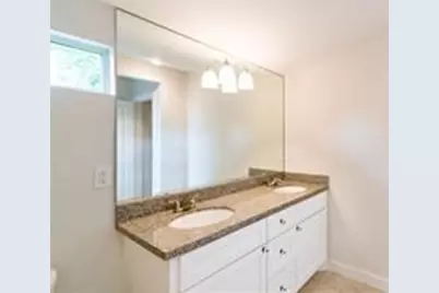 4535 Walker #B, Houston, TX 77023 - Photo 12