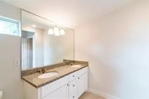 4535 Walker, Houston, TX 77023 - Photo 12