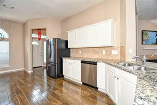 25923 Marshbrook Ln, Spring, TX 77389 - Photo 4