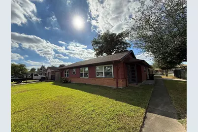 1857 Huge Oaks Street, Houston, TX 77055 - Photo 2