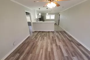 4511 Ave R 1/2, Galveston, TX 77551 - Photo 16