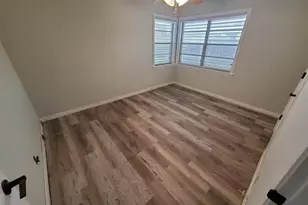 4511 Ave R 1/2, Galveston, TX 77551 - Photo 10