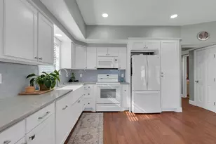 22901 Miramar St, Galveston, TX 77554 - Photo 12