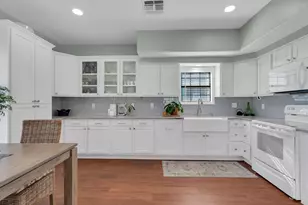 22901 Miramar St, Galveston, TX 77554 - Photo 10