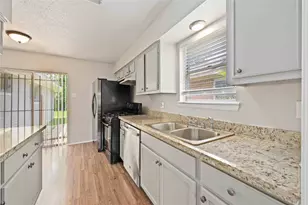 11750 Murr Way, Houston, TX 77048 - Photo 10