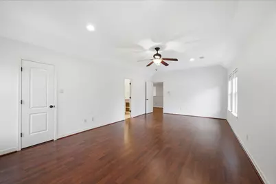 11211 Greenwillow Street, Houston, TX 77035 - Photo 24