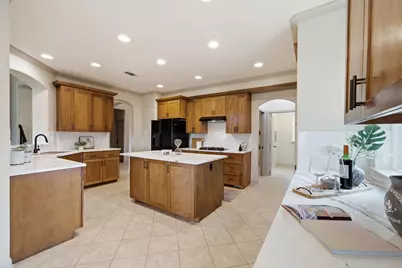 11211 Greenwillow Street, Houston, TX 77035 - Photo 10
