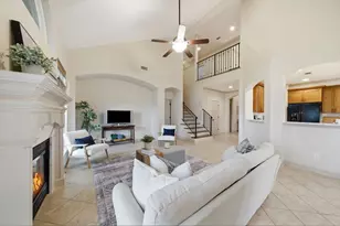 11211 Greenwillow St, Houston, TX 77035 - Photo 8