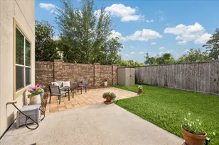 2809 Shadow Woods Ct, Houston, TX 77043 - Photo 26