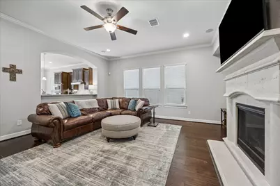 2809 Shadow Woods Court, Houston, TX 77043 - Photo 8