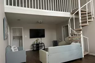 306 Isles End Rd, Tiki Island, TX 77554 - Photo 10