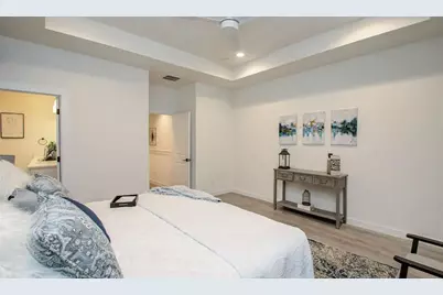 211 E 33rd Street, Houston, TX 77018 - Photo 14