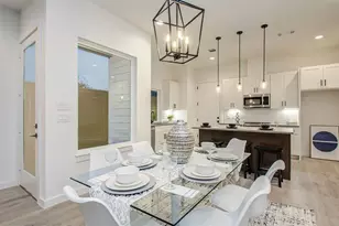211 E 33rd St, Houston, TX 77018 - Photo 6