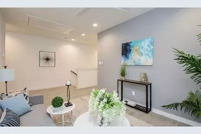 211 E 33rd Street, Houston, TX 77018 - Photo 12