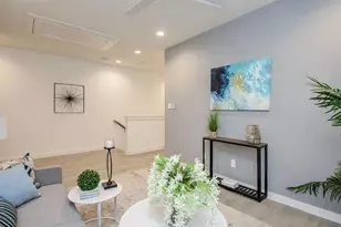 211 E 33rd St, Houston, TX 77018 - Photo 12