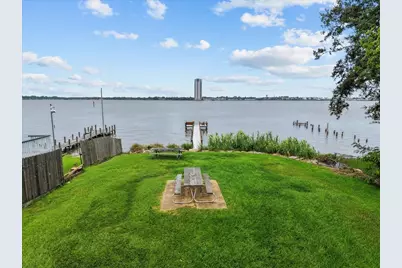 310 Lakeside Drive, Kemah, TX 77565 - Photo 2