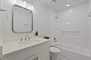 310 Lakeside Dr, Kemah, TX 77565 - Photo 8