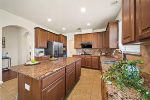 6715 Lathrop Ct, Sugar Land, TX 77479 - Photo 10