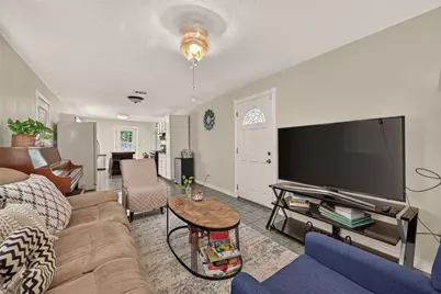 5943 Southlark Street, Houston, TX 77033 - Photo 4