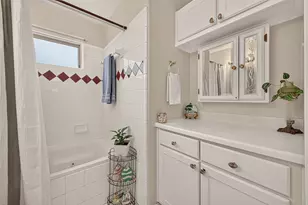 5943 Southlark St, Houston, TX 77033 - Photo 20
