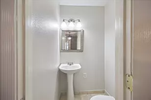 1710 Brun St, Houston, TX 77019 - Photo 8