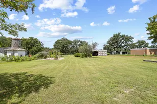 1034 S Tesch St, Bellville, TX 77418 - Photo 6