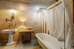 1034 S Tesch St, Bellville, TX 77418 - Photo 40