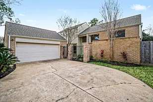 12231 Meadow Lake Dr, Houston, TX 77077 - Photo 2