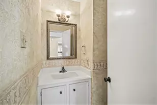 12231 Meadow Lake Dr, Houston, TX 77077 - Photo 14