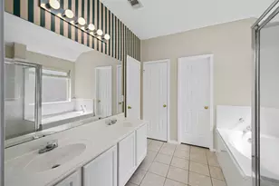 1631 Stonehaven Village Cir, Spring, TX 77386 - Photo 6