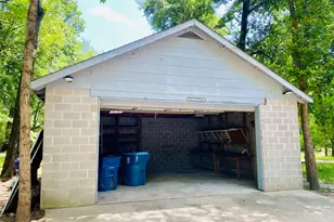 2500 Southline Rd, Conroe, TX 77384 - Photo 2