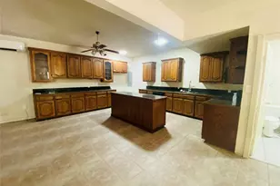 2500 Southline Rd, Conroe, TX 77384 - Photo 6