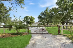 15104 Marek Ln, Guy, TX 77444 - Photo 2