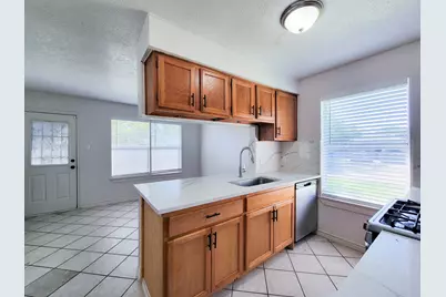 10102 Park Lane, La Porte, TX 77571 - Photo 10